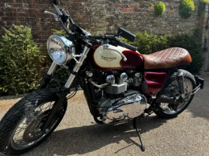 Retro Triumph Bonneville T100 865cc photo 1