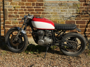 Honda CB400 Cafe Racer photo 6