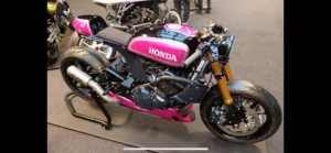 Honda CB600f One-Off Cafe Racer photo 4