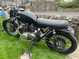 INGLORIOUS MOTORCYCLES KAWASAKI 400 photo 3
