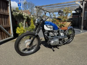 Triumph 500 Twin Custom Bobber photo 2