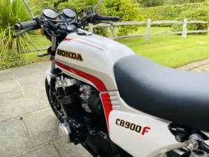 Honda CB900F photo 6