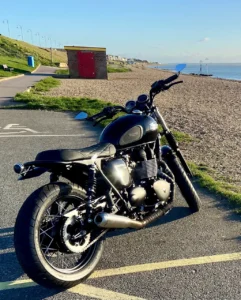 Triumph Bonneville Down & Out photo 6